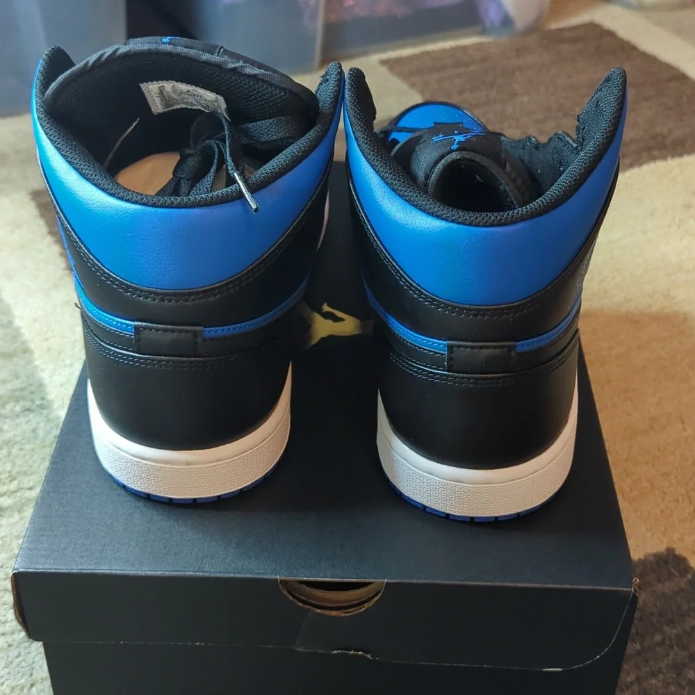 Jordan 1 Mid Black Royal Blue Size 11 - Picture 3 of 6